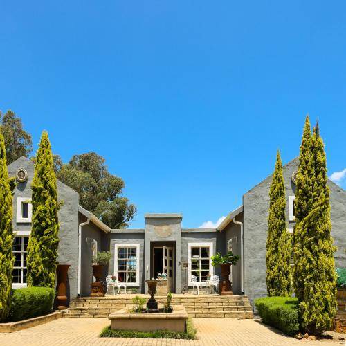 Magaliesberg Villa | 300 m² Villa ∙ 3 bedrooms ∙ 6 guests