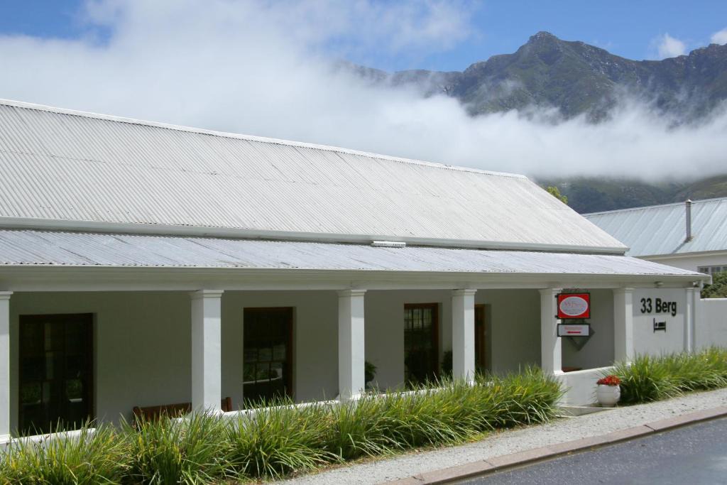Swellendam House | 33 Berg Selfcatering