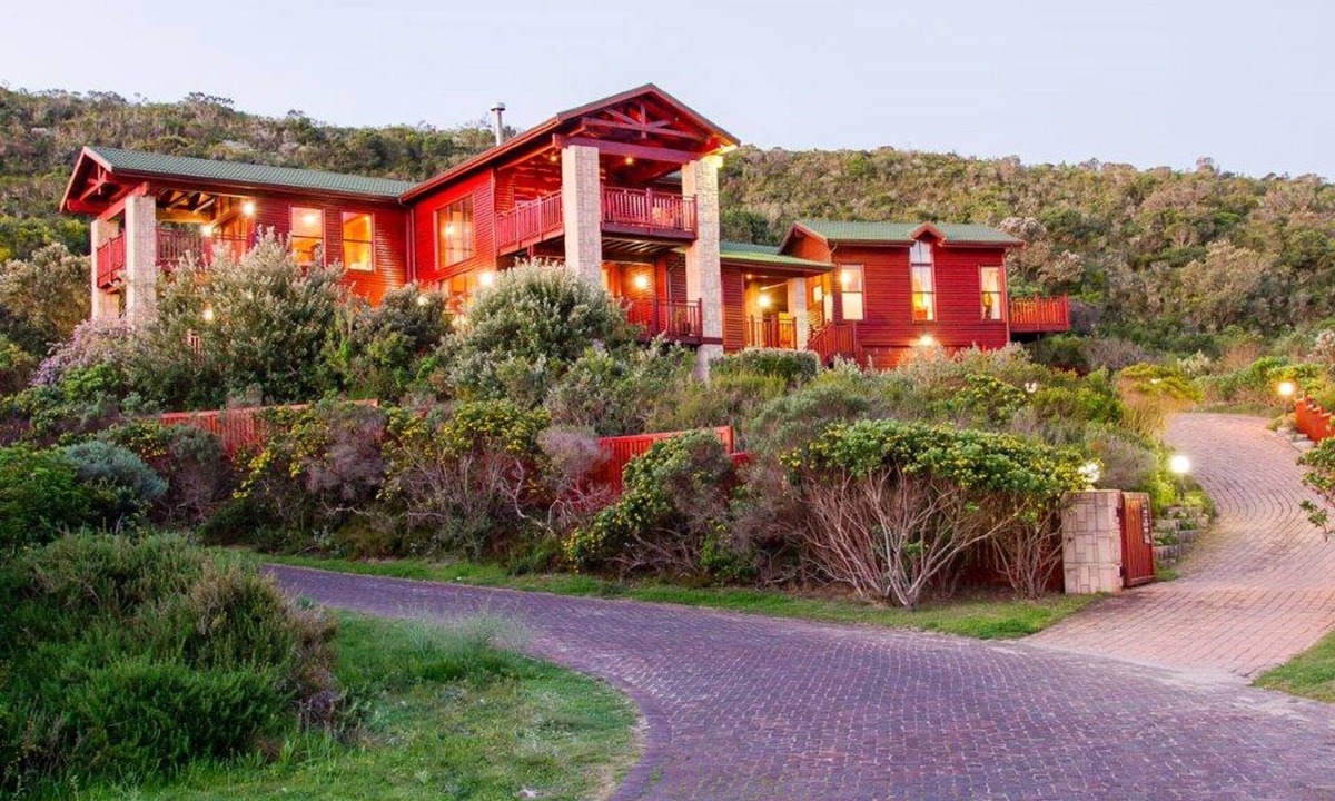 Sedgefield Bed & Breakfast | 33 m² room with veg. Breakfast or whole house with a sea view
