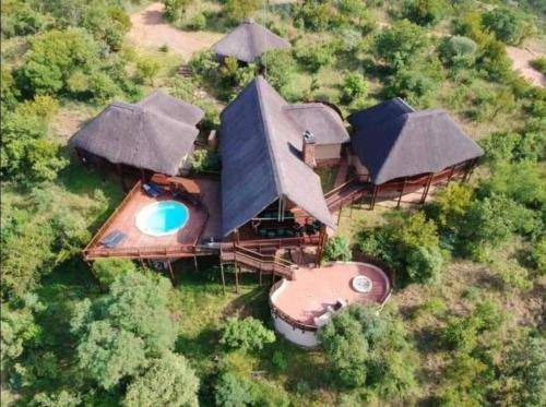 Bela-Bela House | 350 m² House ∙ 4 bedrooms ∙ 8 guests