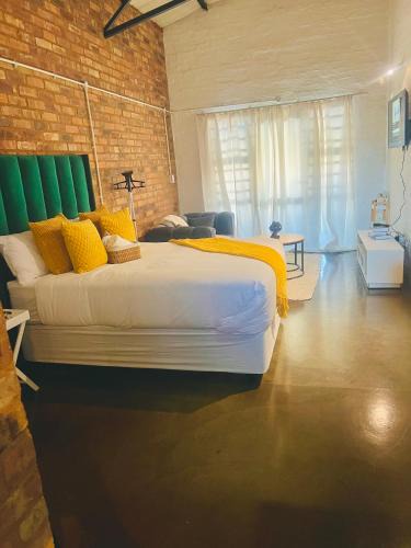 Downtown Johannesburg Apartment | 358 Craftsmanship