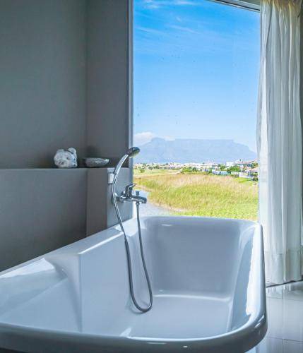 Sunset Beach Bed & Breakfast | 37 m² Bed and breakfast ∙ 4 guests