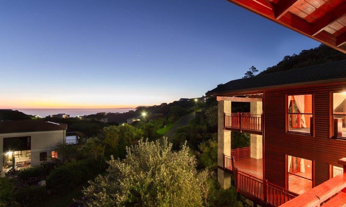 Sedgefield Bed & Breakfast | 38 m² room with breakfast and Sea view or entire 450 sqm holiday home