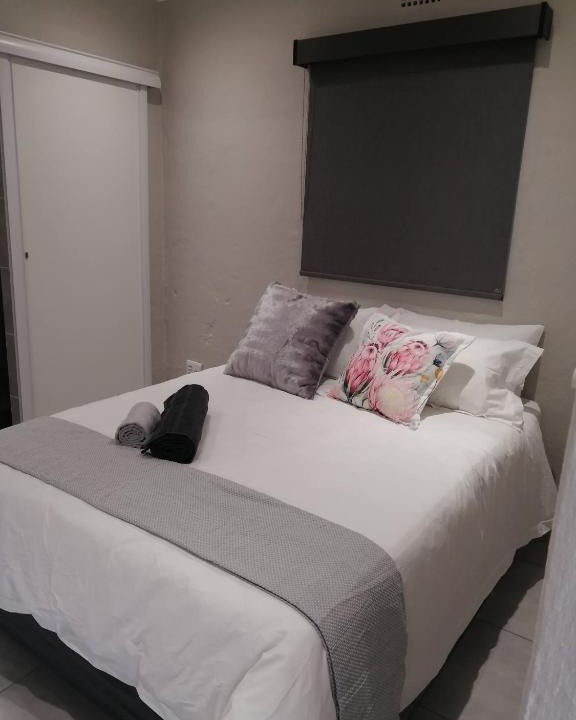 Pretoria House | 394OnEmus