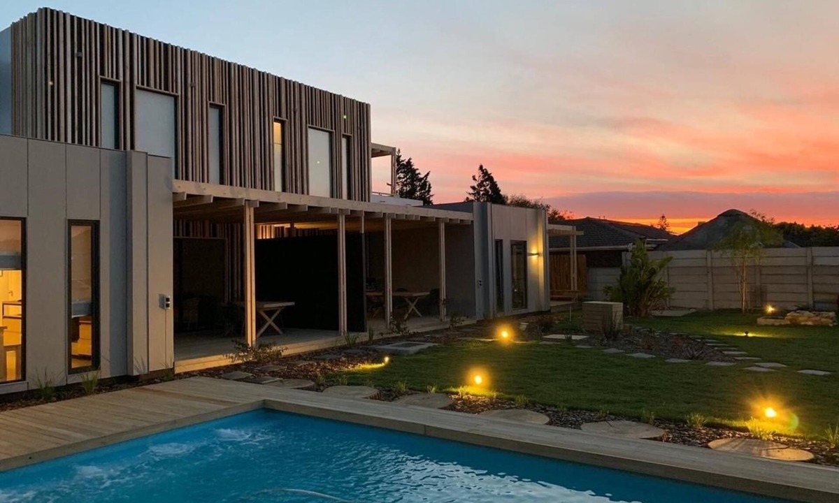 Bloubergstrand House | 4 Friends Mountain View Apartment