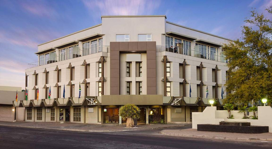 Upington Hotel | 40 m² Hotel ∙ 4 guests