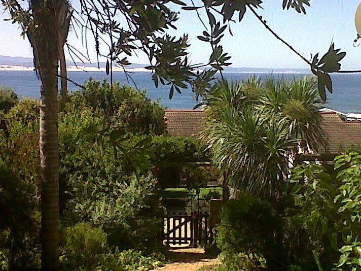 Wavecrest Other | 400 m² Accommodation ∙ 6 bedrooms ∙ 2 guests