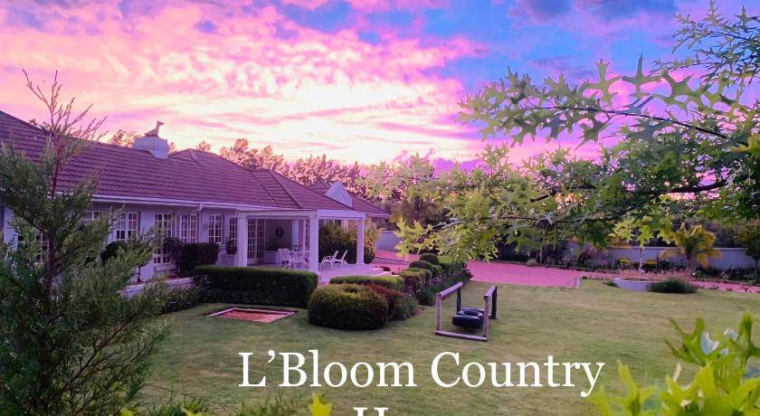 Tulbagh House | 400 m² House ∙ 3 bedrooms ∙ 10 guests