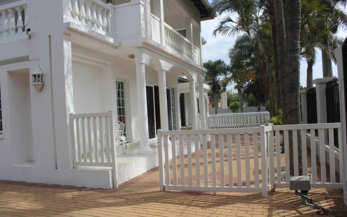Durban North House | 4000 m² House ∙ 6 bedrooms ∙ 12 guests