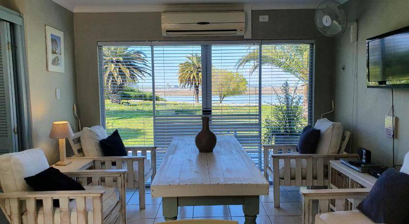 Velddrif Apartment | 45 m² Apartment ∙ 2 bedrooms ∙ 4 guests