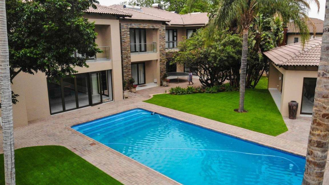 Rustenburg Cabin | 45 m² Lodge ∙ 3 guests