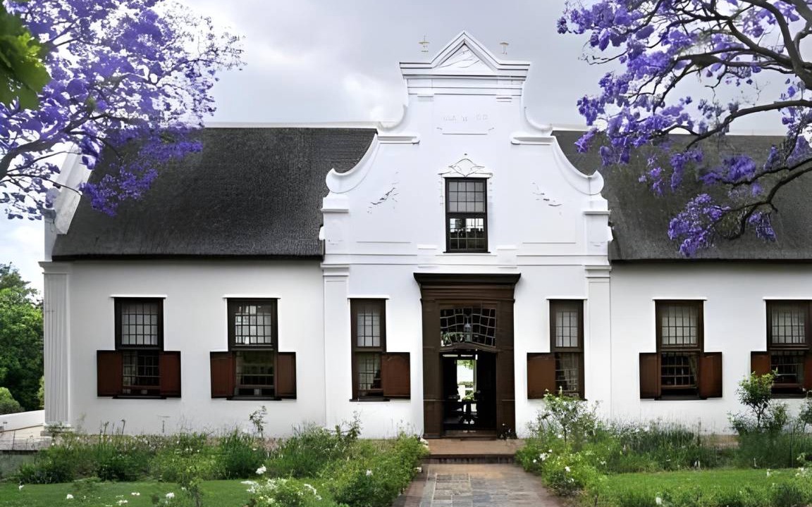 Simondium House | 450 m² Farmhouse ∙ 4 bedrooms ∙ 8 guests