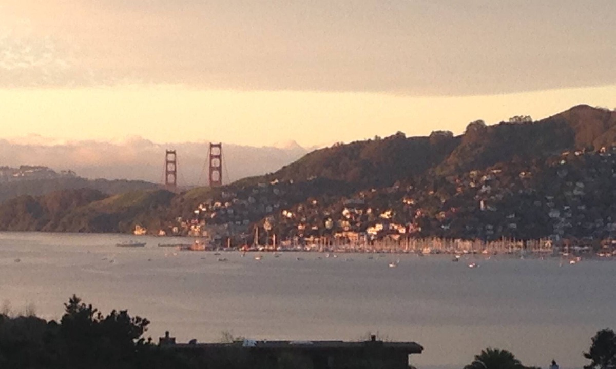 Tiburon House | 5 Bedroom Luxury Retreat with Amazing Golden Gate Bridge/Bay Views in EveryRoom