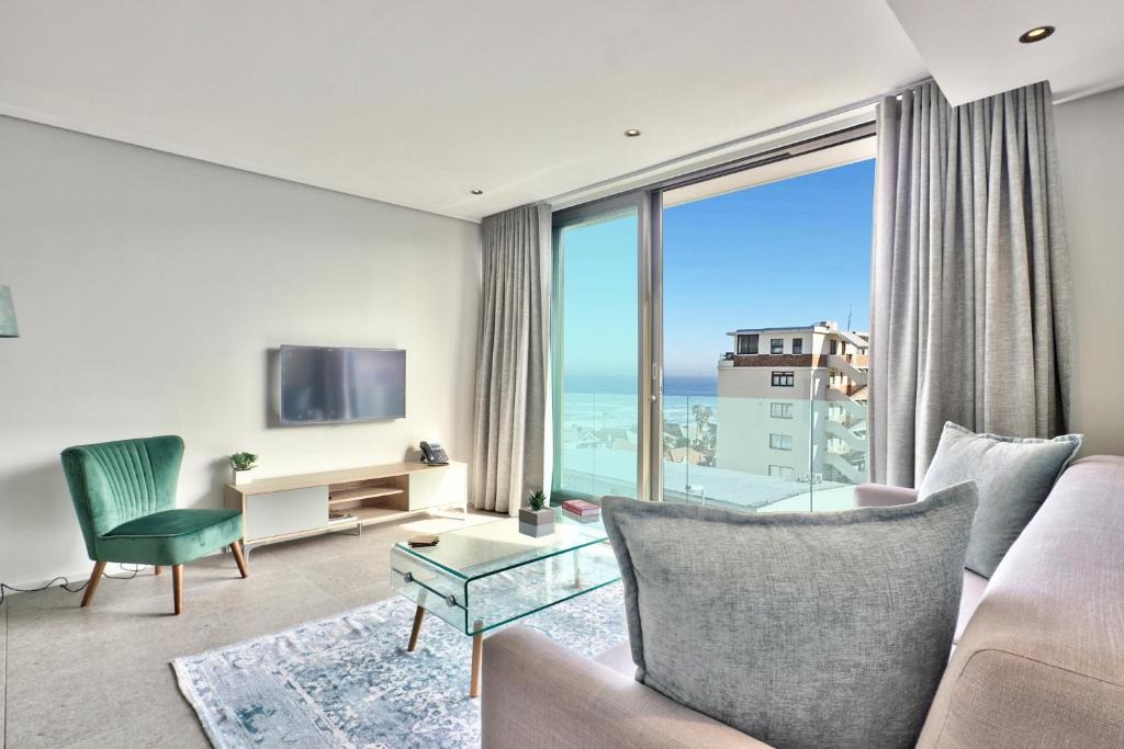 Sea Point Apartment | 503 The Cosmopolitan
