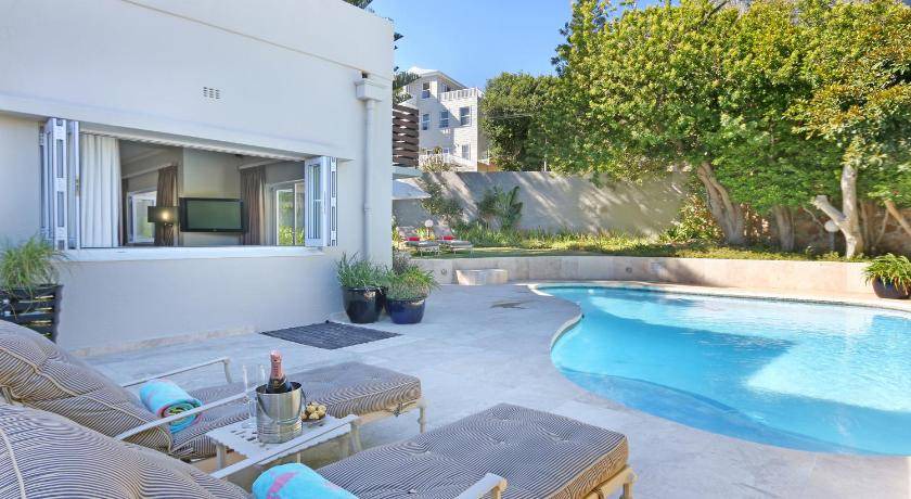 Camps Bay Villa | 53 m² Villa ∙ 127 guests
