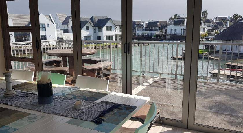 Saint Francis Bay House | 55 m² House ∙ 4 bedrooms ∙ 8 guests
