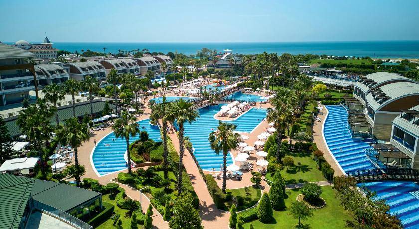 Side Hotel | 58 m² Hotel ∙ 2 bedrooms ∙ 127 guests