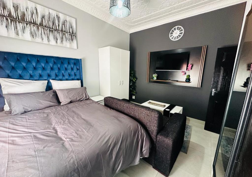 Bezuidenhout Valley House | 6 the Curve Unit 17