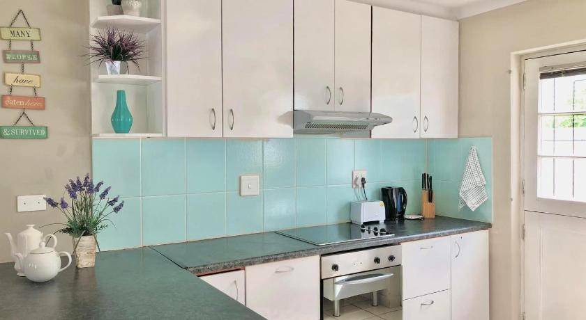 Gordons Bay Central Bed & Breakfast | 60 m² Bed and breakfast ∙ 4 guests