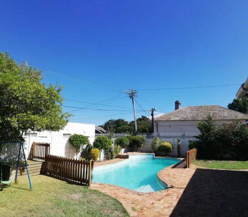Pinelands Ski Chalet | 60 m² Chalet ∙ 1 bedroom ∙ 4 guests