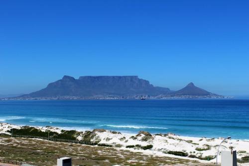 Nautica | Bloubergstrand