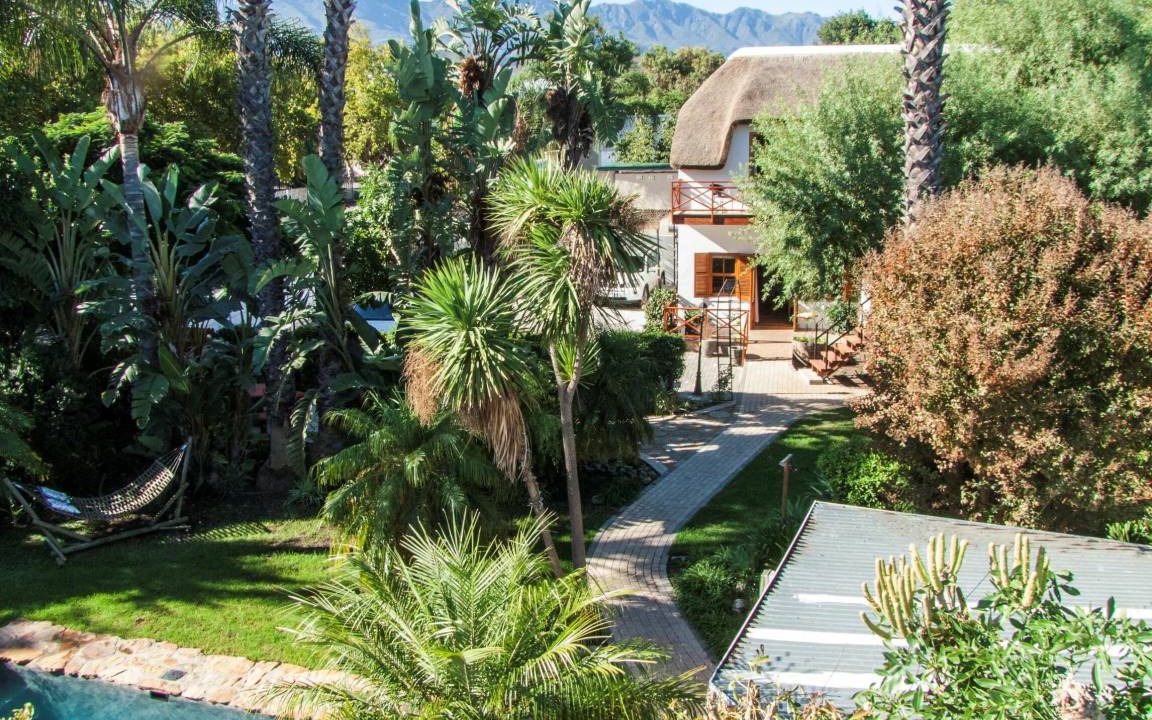 Robertson House | 70 m² House ∙ 2 bedrooms ∙ 4 guests