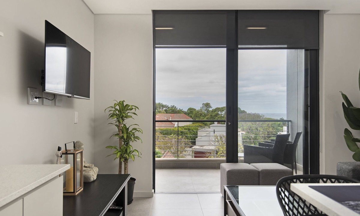 Windermere Apartment | 707@2SIX2 Florida Road