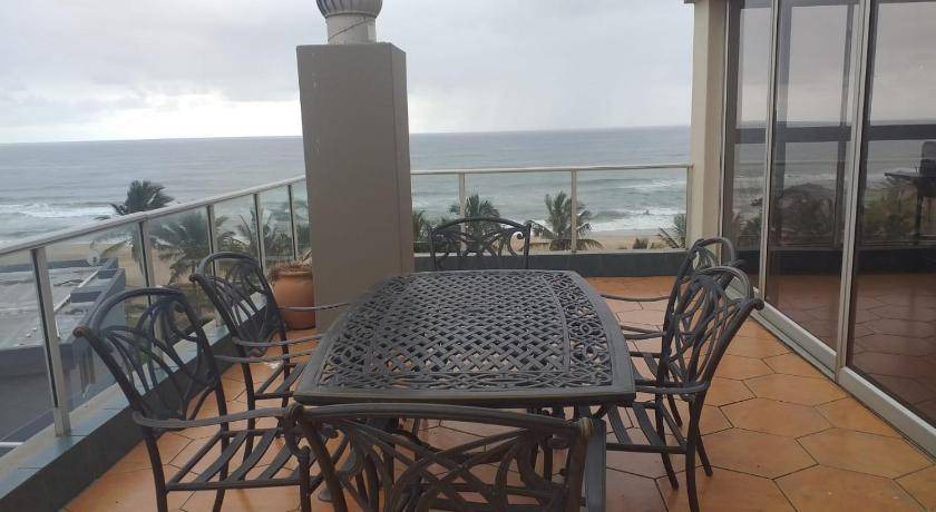 Margate Beach Apartment | 75 m² Apartment ∙ 4 bedrooms ∙ 8 guests