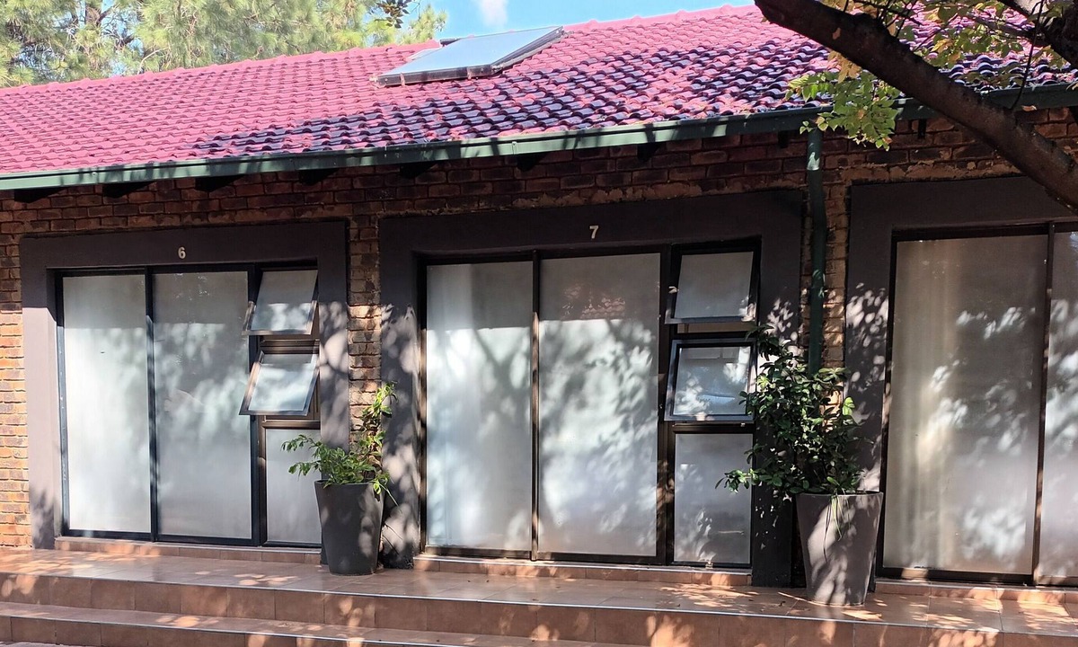 Akasia Apartment | 8 Soenie Avenue Self Catering