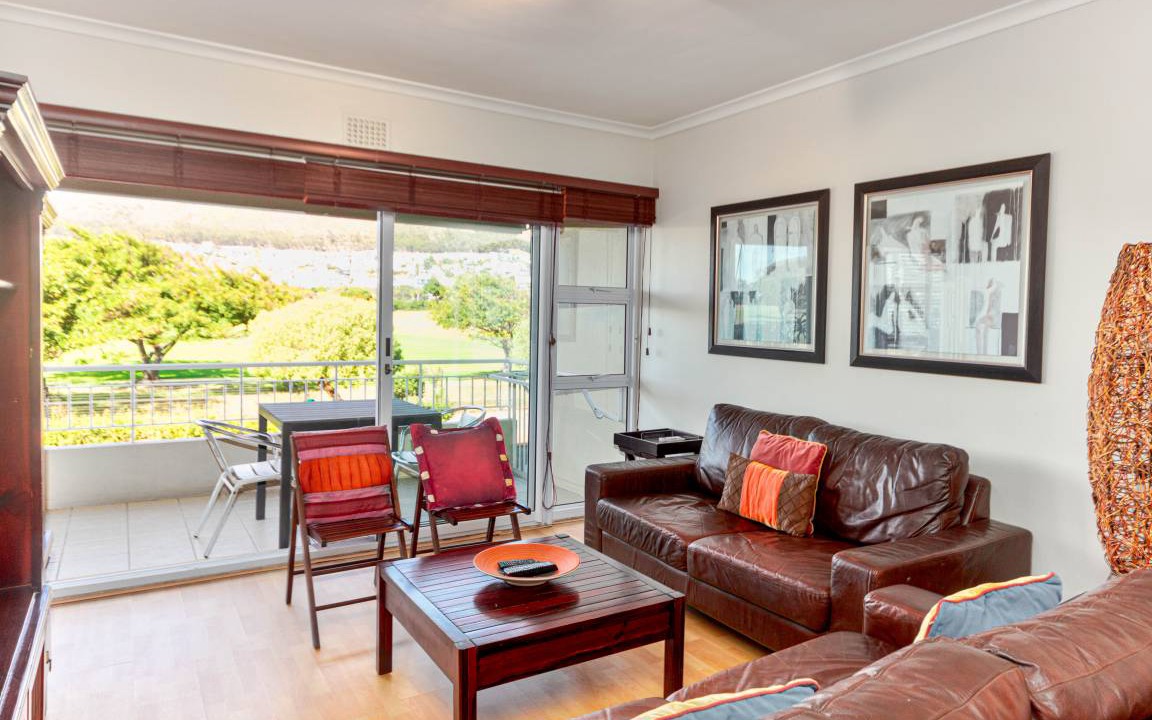 Mouille Point Apartment | 80 m² Apartment ∙ 2 bedrooms ∙ 4 guests