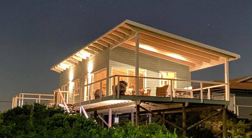 Paradise Beach House | 80 m² House ∙ 1 bedroom ∙ 2 guests