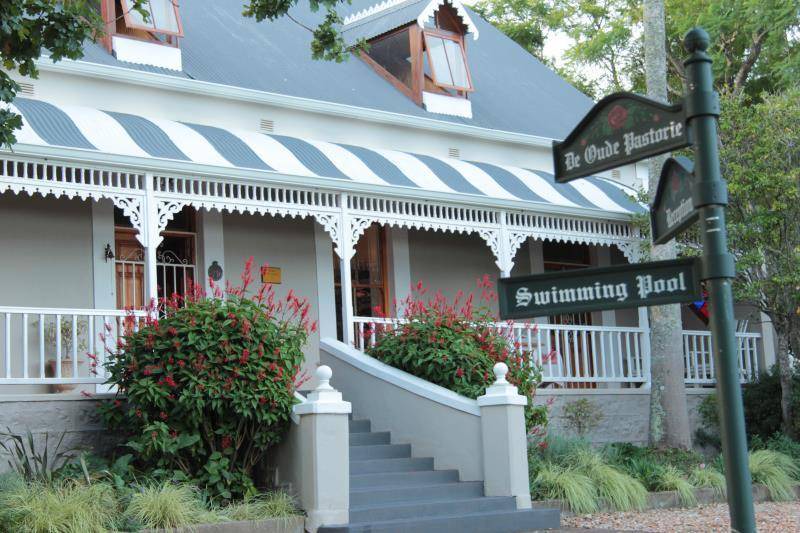 Swellendam Bed & Breakfast | 85 m² Bed and breakfast ∙ 3 bedrooms ∙ 127 guests