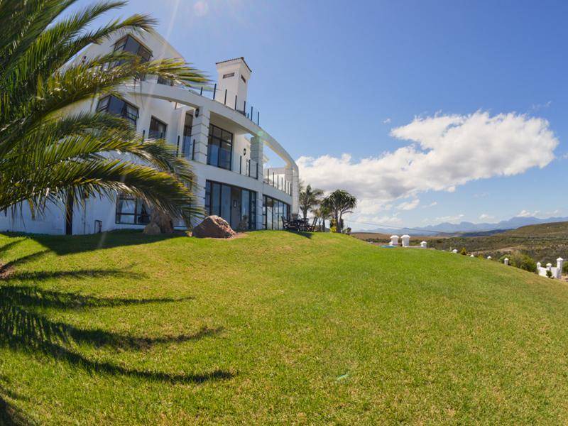 Mossel Bay Bed & Breakfast | 90 m² Bed and breakfast ∙ 2 bedrooms ∙ 6 guests