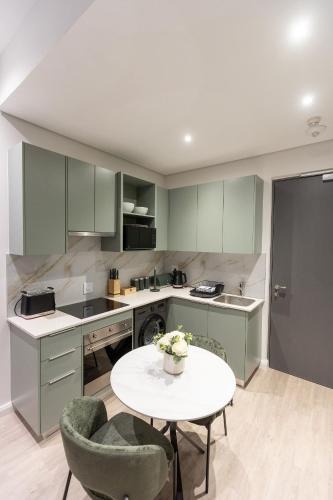 Menlyn Apartment | 932 menlyn maine