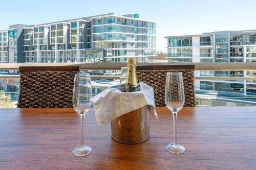Victoria and Alfred Waterfront Apartment | 95 m² Apartment ∙ 2 bedrooms ∙ 4 guests
