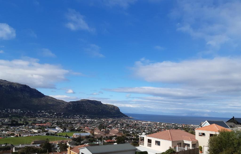 Fish Hoek Apartment | A Place in Thyme