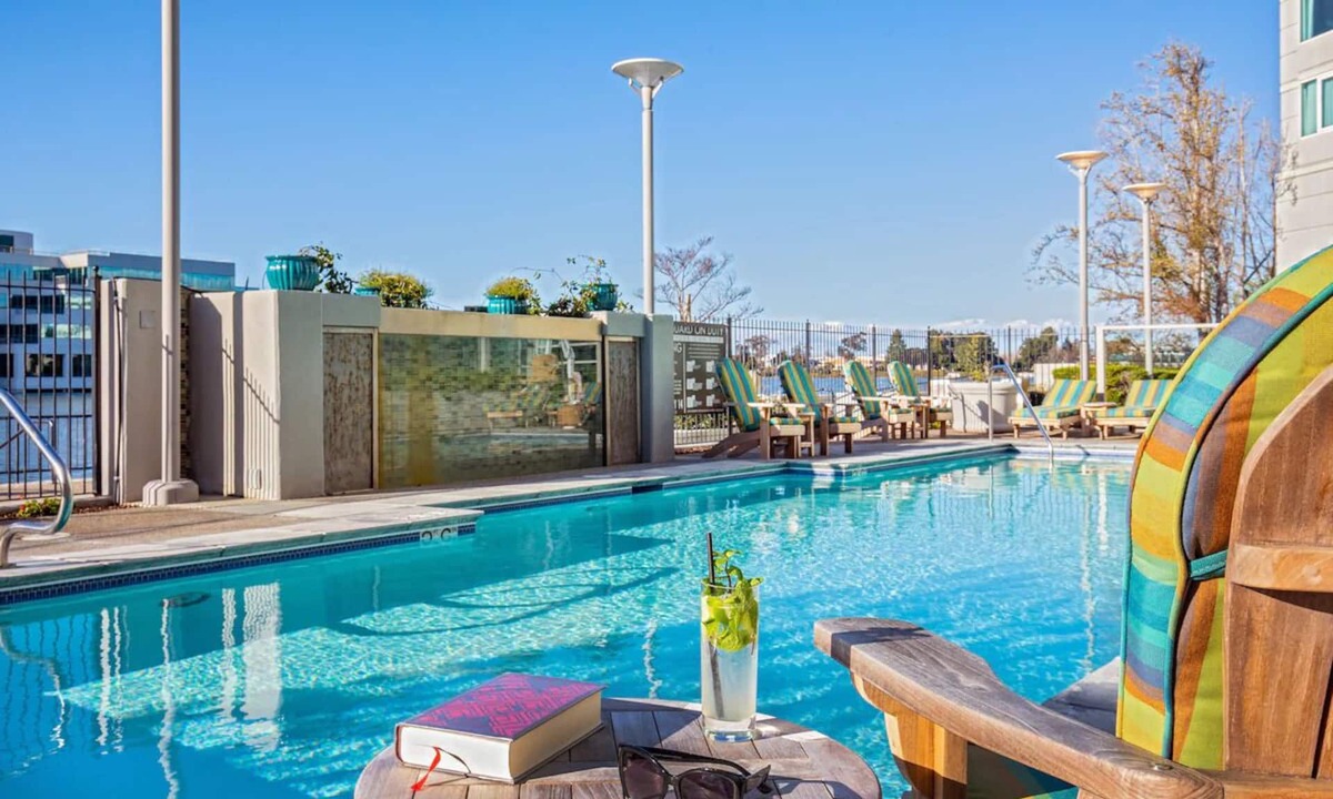 Redwood Shores Hotel | A Place to Unwind and Recharge! 3 Convenient Units, Pets Allowed, Onsite Pool