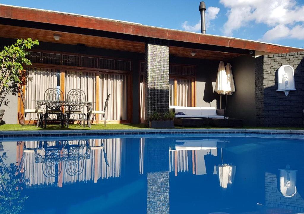 Paarl House | A' Queenslin Guesthouse