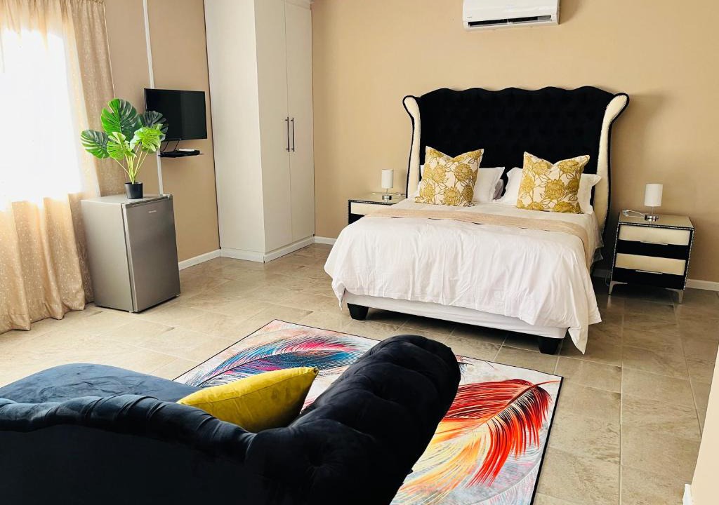 Ladysmith Bed & Breakfast | Aaron's Nest Bed and Breakfast