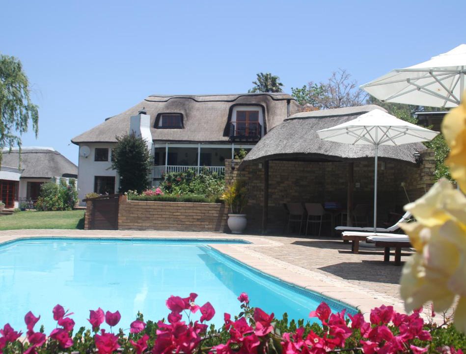 Raithby House | Acara Guesthouse & Cottages