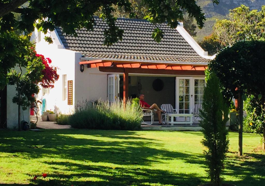 Eastcliff House | Acorn Cottage Hermanus
