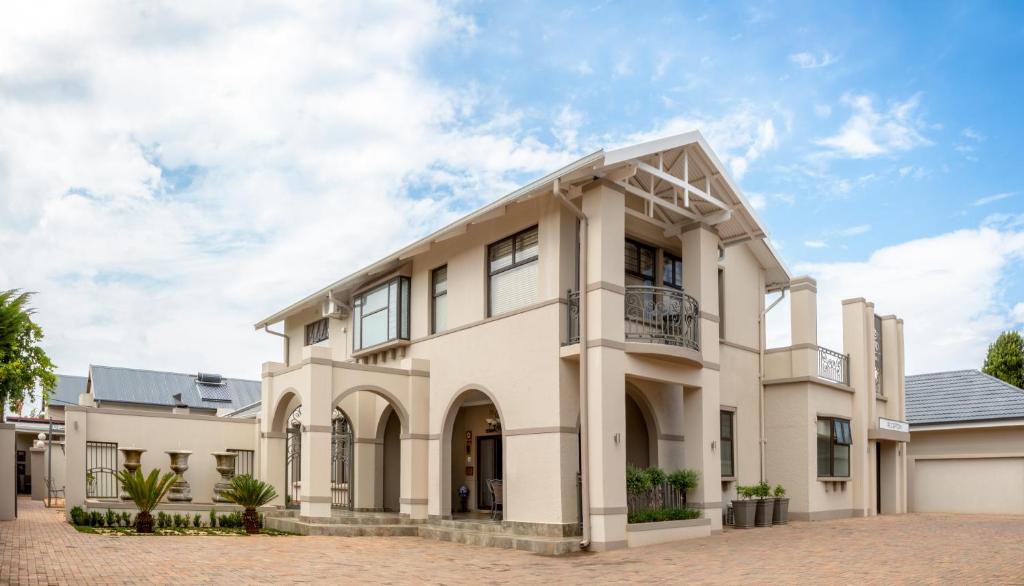 Potchefstroom House | Adato Guesthouse