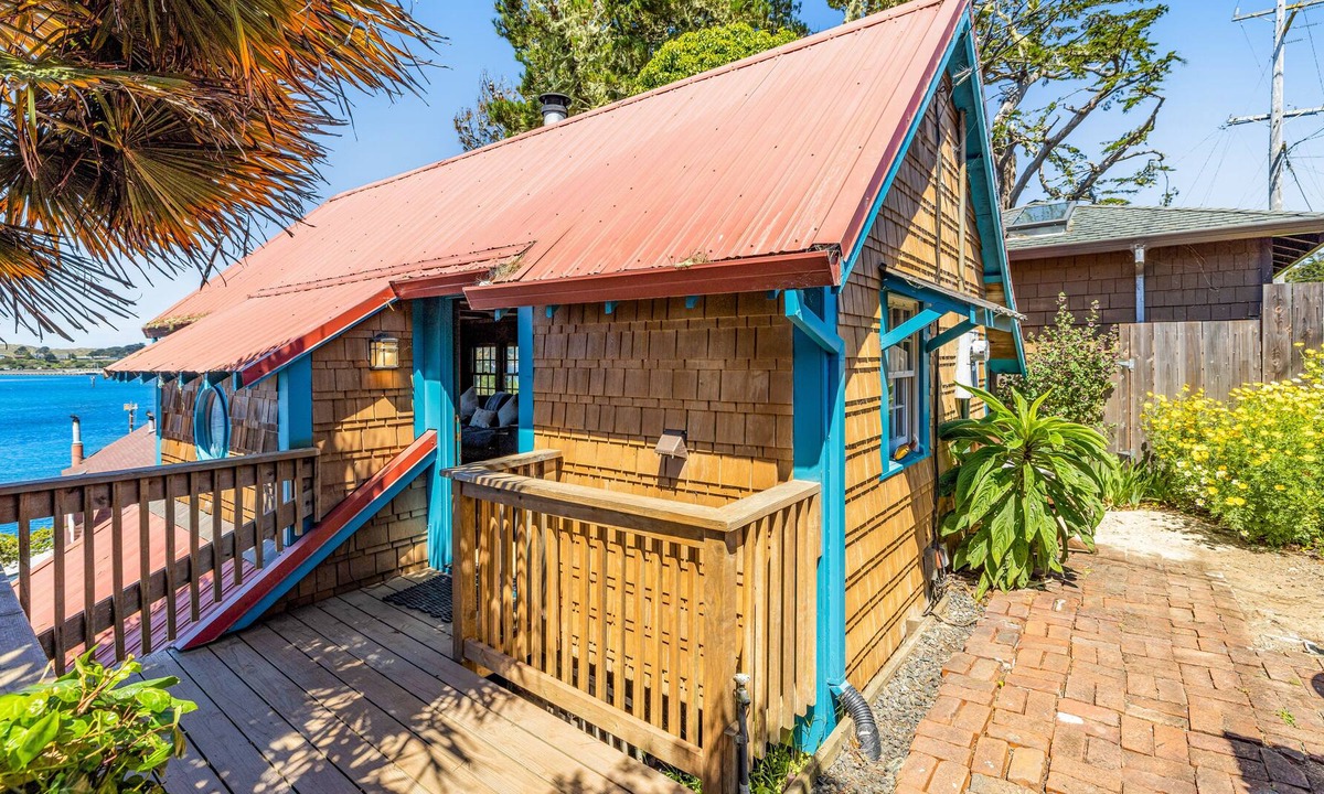 Old Town Cottage | Adorable waterfront cottage with private hot tub, deck, & wood stove