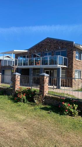 Colchester Apartment | Adventure House - Colchester - 5km from Elephant Park