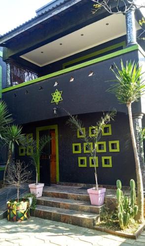 Germiston House | Afro Rasta Kumusha