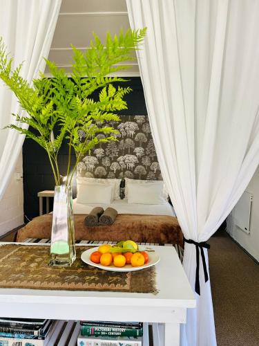 Elgin House | Agapanthus garden cottage