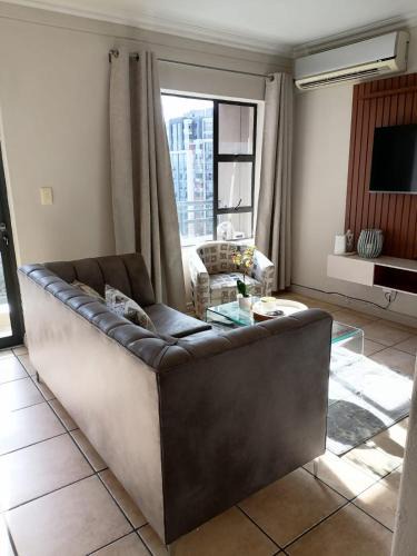 Sandown Apartment | Agile Accommodation - No load shedding