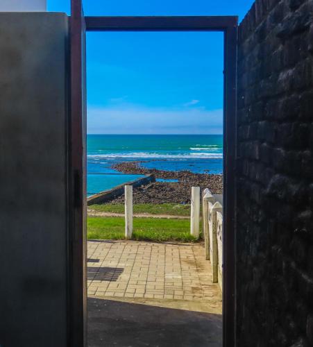 L'Agulhas Apartment | Agulhas - Wyn & Wind