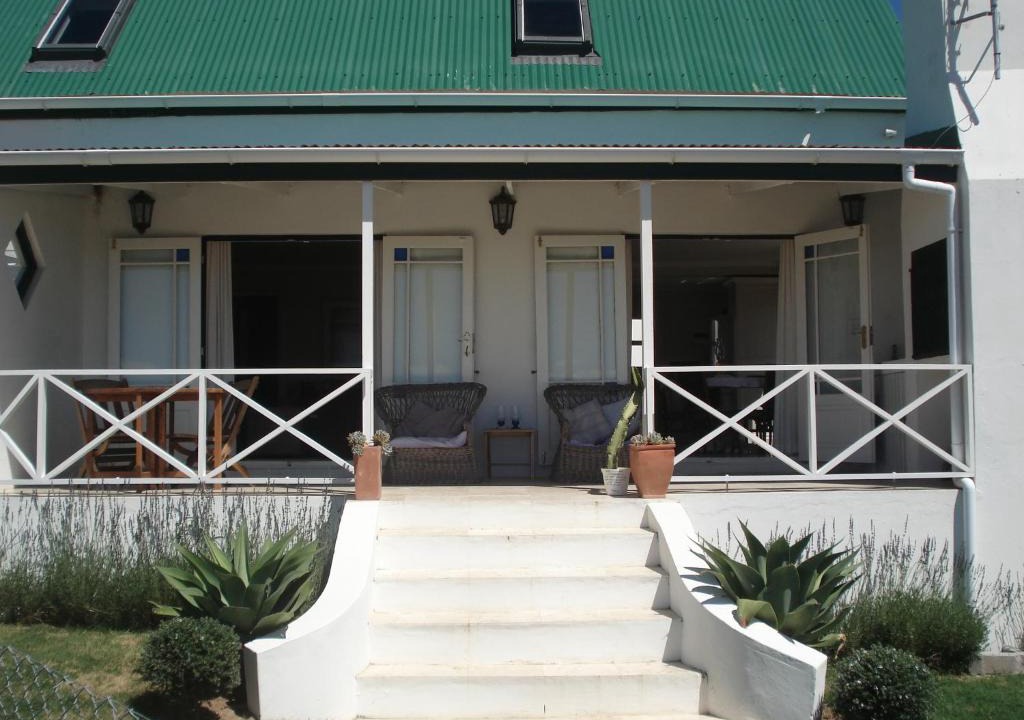 Darling House | Aloe Cottage