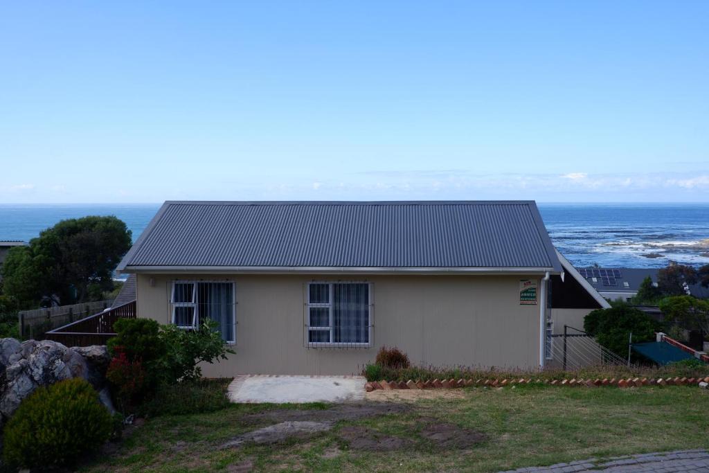 Betty's Bay Apartment | Aloe Ocean Flatlet